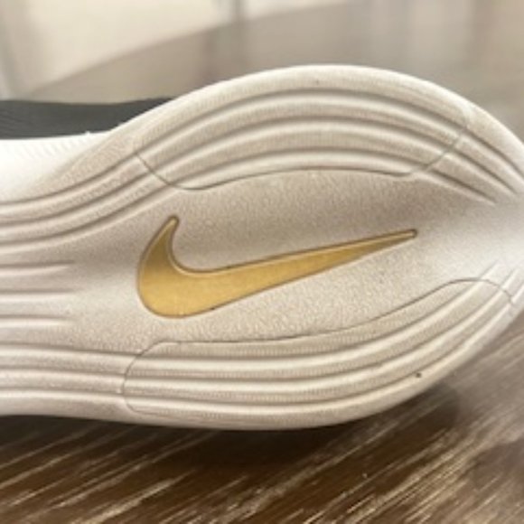 Nike ZoomX Vaporfly Next% 2 Womens size 8 - Picture 15 of 16